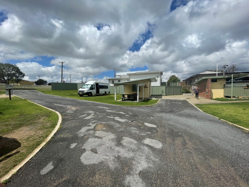 Cabin2_Site21 & 20-min